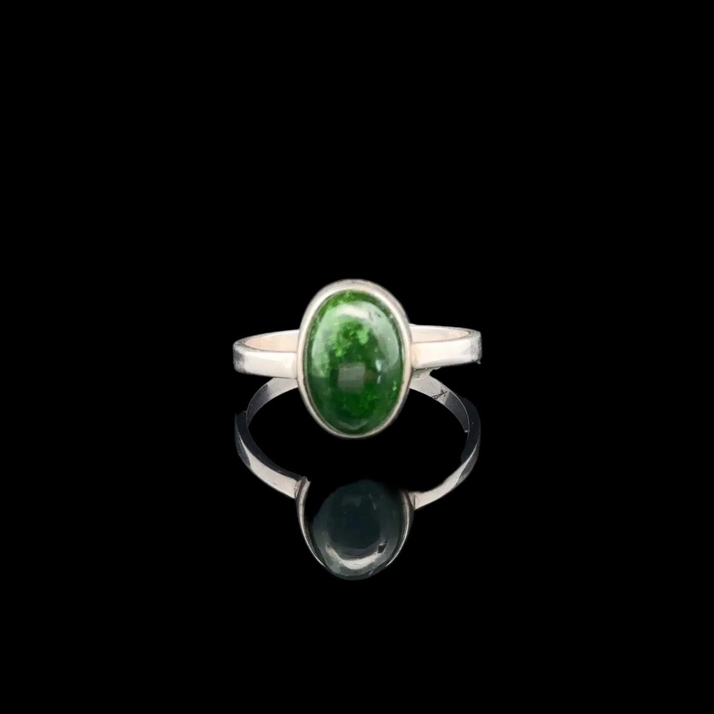Chrome Diopside Ring, Size 17, Weight 11 g, Stone Size 9 × 11 mm, 925 Sterling Silver