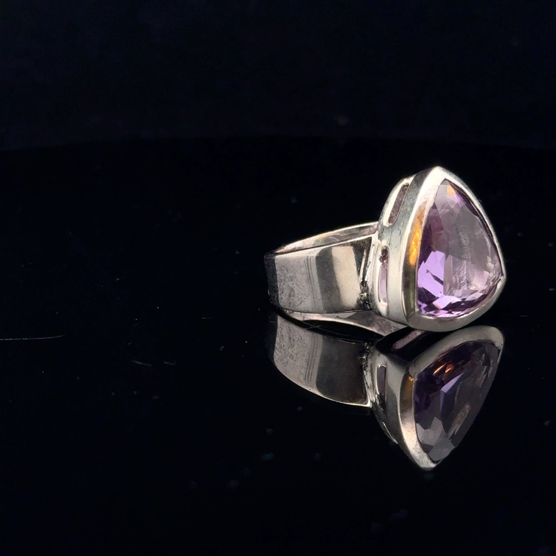 Amethyst Ring Silver 925 Size 16 side