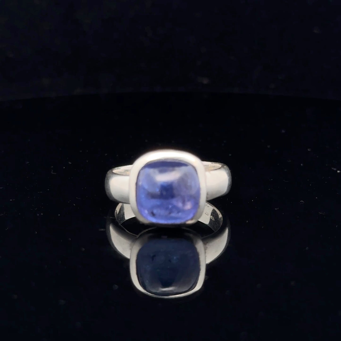 Tanzanite Ring Silver 925 Size 21 front