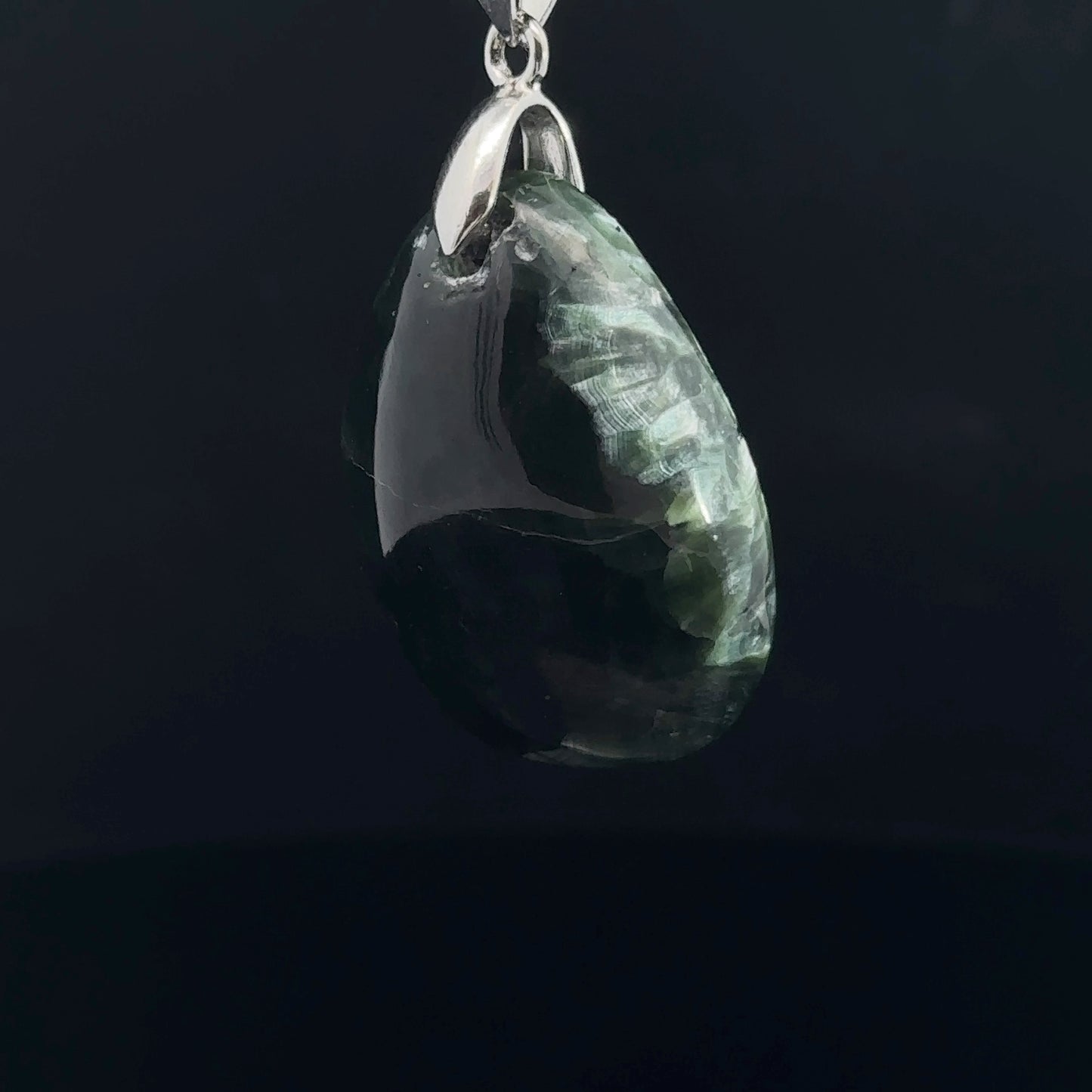 Кулон Серафинит