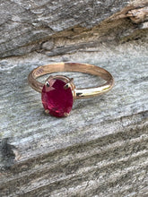 Load image into Gallery viewer, Ring Ruby 1 carat in gold 585
