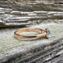 Load image into Gallery viewer, Ring Aquamarine 0.45 carat in gold 585 
