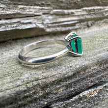 Load image into Gallery viewer, Ring Emerald 1.3 carats in gold 585
