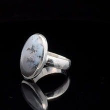 Загрузить изображение в средство просмотра галереи, Кольцо Агат мерленит размер ; серебро 925
