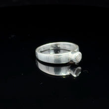 Загрузить изображение в средство просмотра галереи, Кольцо алмаз дикий размер ; серебро 925
