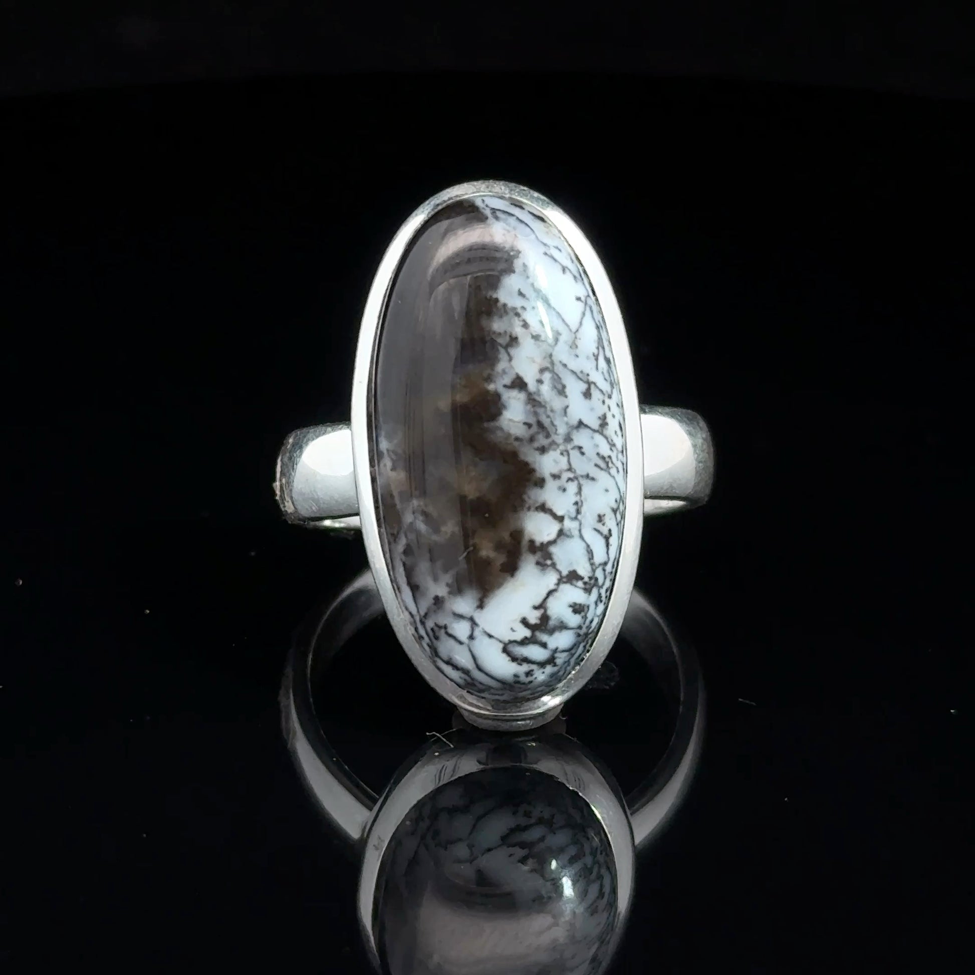 Merlenite Agate ring size 19.5; silver 925