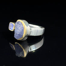 Загрузить изображение в средство просмотра галереи, Кольцо Танзанит дикий и обработанный  размер; серебро 925
