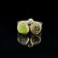 Загрузить изображение в средство просмотра галереи, Кольцо Хризолит дикий и обработанный 17,5 размер ; серебро 925
