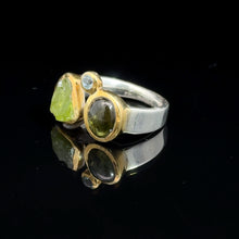 Загрузить изображение в средство просмотра галереи, Кольцо Хризолит дикий и обработанный 17,5 размер ; серебро 925
