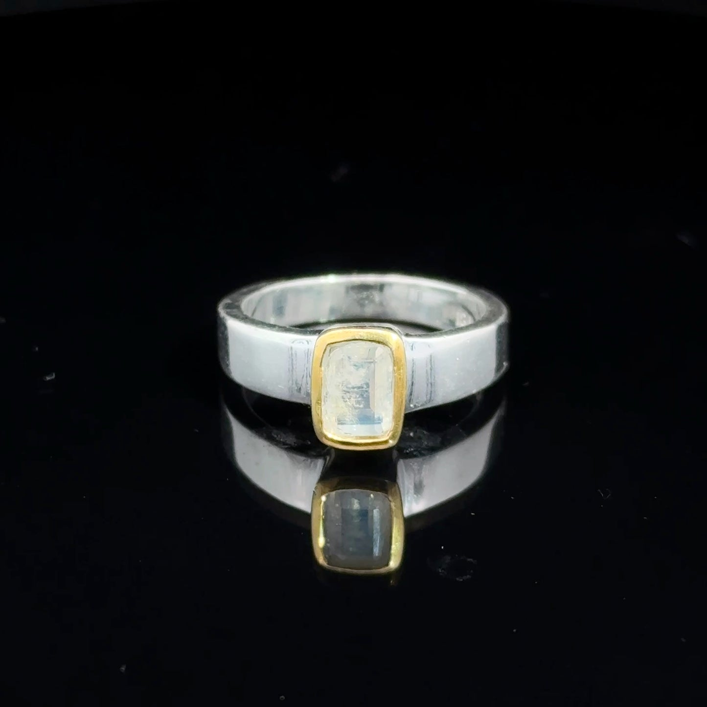 Moonstone Ring Silver 925 Size 18