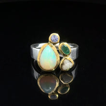 Загрузить изображение в средство просмотра галереи, Кольцо Опал благородный эфиопия, изумрад, алмаз, танзанит 18 размер; серебро 925

