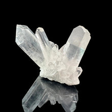 Load image into Gallery viewer, Quartz Crystal 160 g 7 × 7 cm
