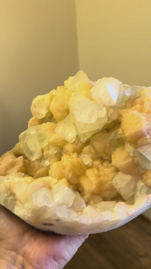 Apophyllite Stilbite Crystal Formation 3300 g 21 × 18 × 5 cm