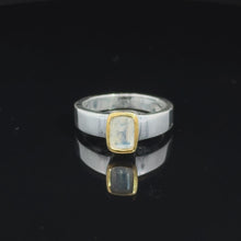 Загружайте и воспроизводите видео в средстве просмотра галереи Кольцо Одуляр ( лунный камень)  17 размер  6,30 гр ; серебро 925
