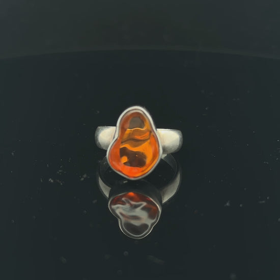 Fire Opal Ring, 4.2g, size 17; 925 sterling silver