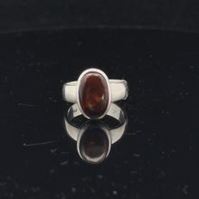 Загружайте и воспроизводите видео в средстве просмотра галереи Fire Agate Ring Size 16.5 Sterling Silver 925
