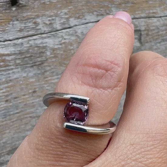 Spinel Ring Gold 585 Size 17 2 ct
