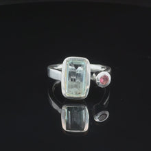 Загружайте и воспроизводите видео в средстве просмотра галереи Кольцо аквамарин, турмалин  17,5 размер ; 7 гр  камень 12 мм на 10 мм серебро 925
