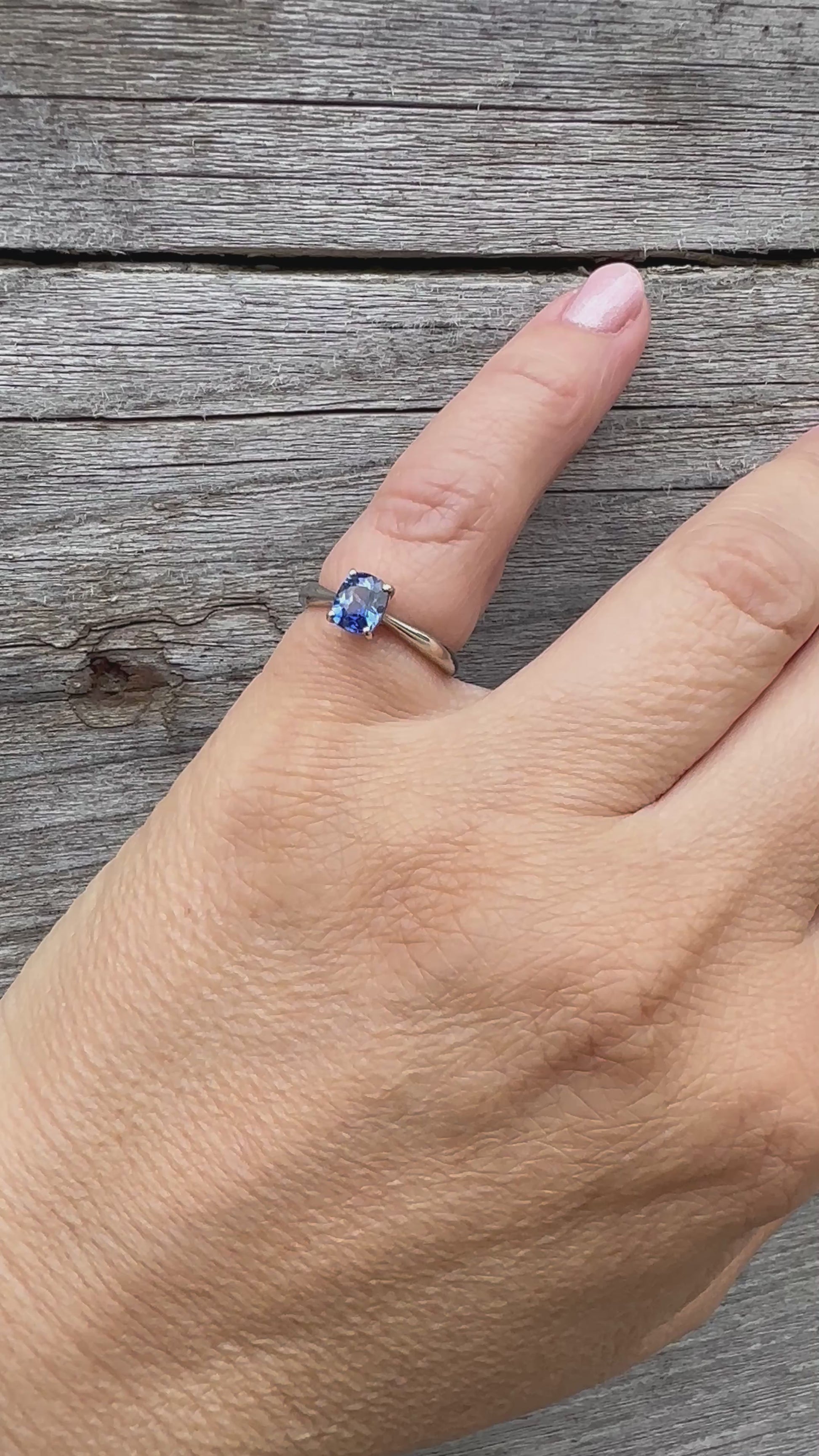 Sapphire Ring Gold 585 Size 16.5 1.1 ct