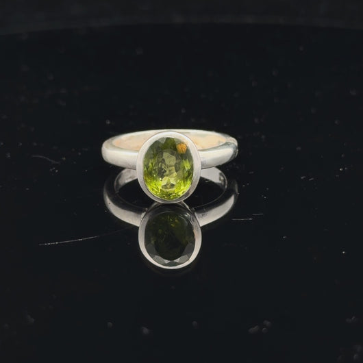 Peridot Ring Size 17 Sterling Silver 925