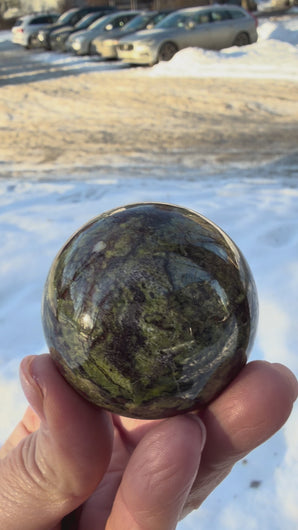 Epidote Sphere 210 g 50 mm