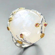 Load image into Gallery viewer, Серебряное кольцо с натуральным лунным камнем, 32 карата, вес 12.8гр, размер камня 25 на 20, размер 18.5, 925 пробы
