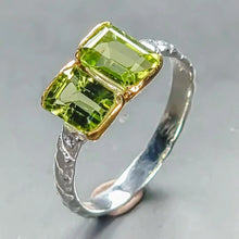 Загрузить изображение в средство просмотра галереи, Peridot Ring Silver 925 Natural Gemstone Size 17 2.2 g
