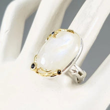 Загрузить изображение в средство просмотра галереи, Moonstone (Adularia) Ring Size 19 Silver 925
