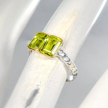 Загрузить изображение в средство просмотра галереи, Peridot Ring Silver 925 Natural Gemstone Size 17 2.2 g
