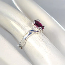 Load image into Gallery viewer, Rhodolite Garnet Ring Silver 925 Size 16.5 2.7 g
