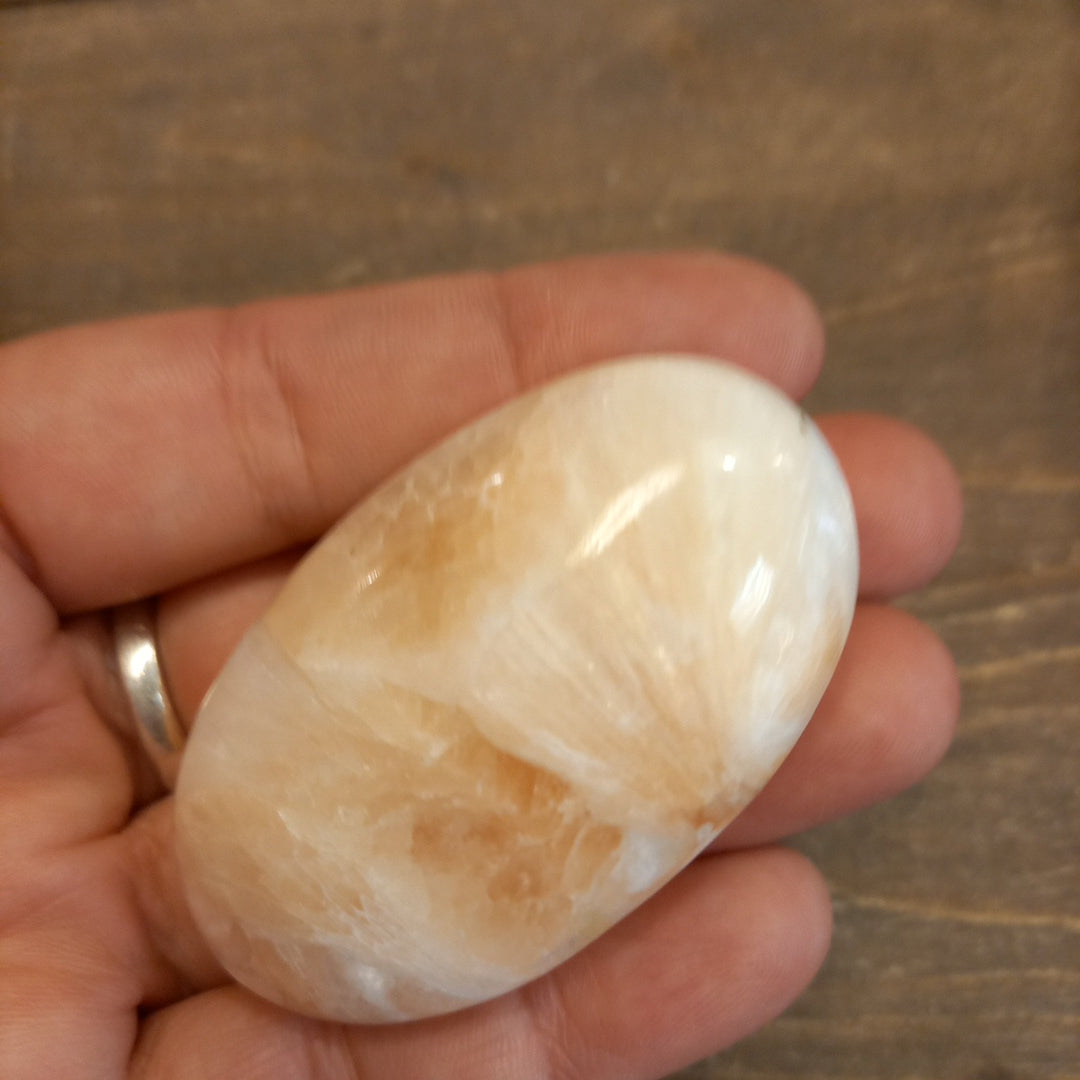 Stilbite 63 g | Lavkafei Minerals