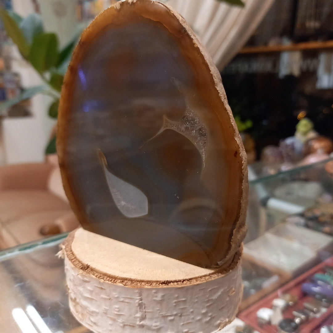 Agate Geode 540 g 11 cm