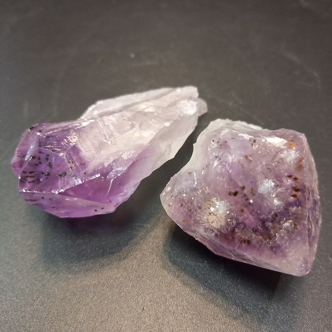 Amethyst 85 g 4 × 7 × 2 cm