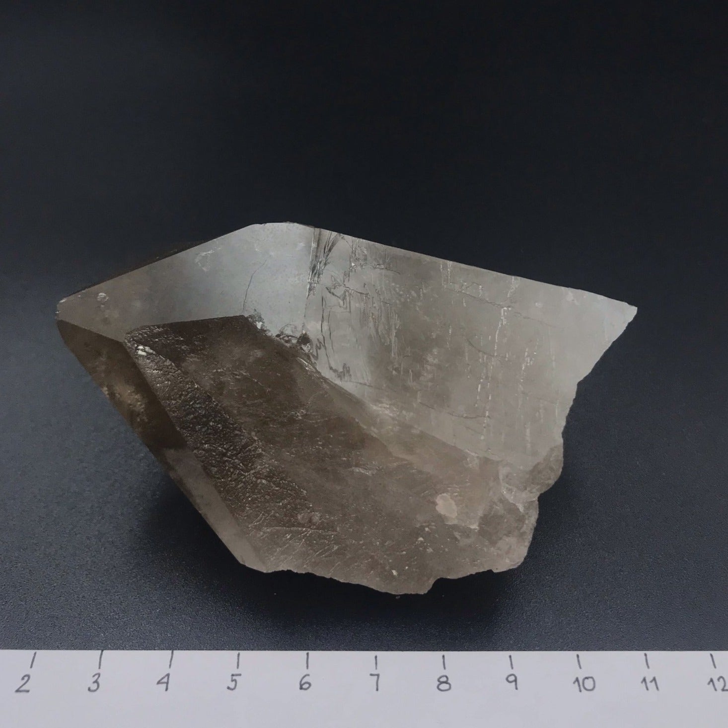Smoky Quartz 200 g 9 × 6 × 5 cm
