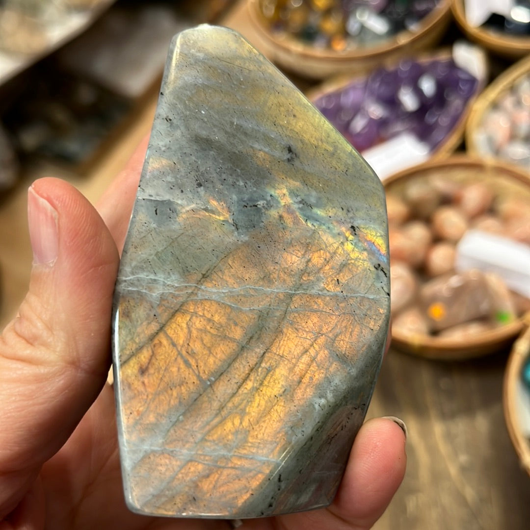 Лабрадорит (Мадагаскар) 308г, 10х5х4см