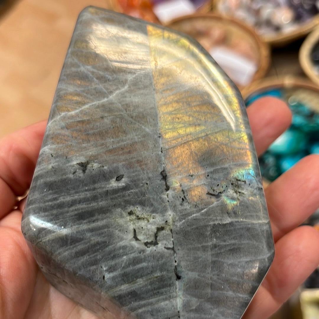 Лабрадорит (Мадаскар) 476г, 12х3,5х6,5см